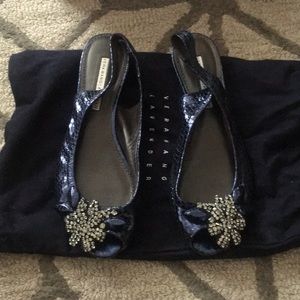 Vera Wang snake skin jeweled navy flats